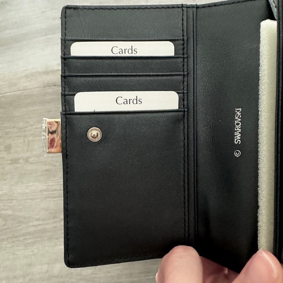 Swarovski Wallet - Picture 4 of 4